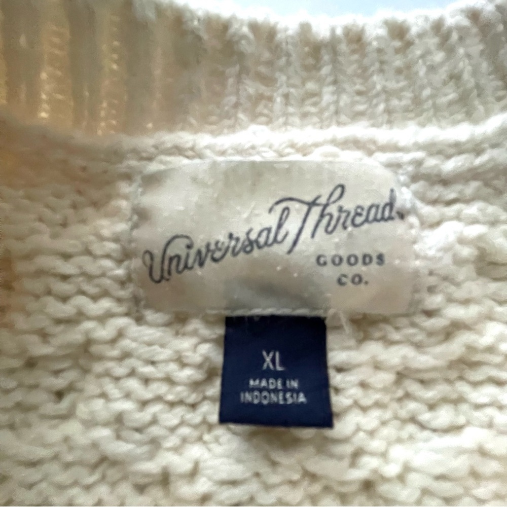 Universal Thread XL Ivory Rory boxy oversized cable Knit Sweater - Picture 2 of 8